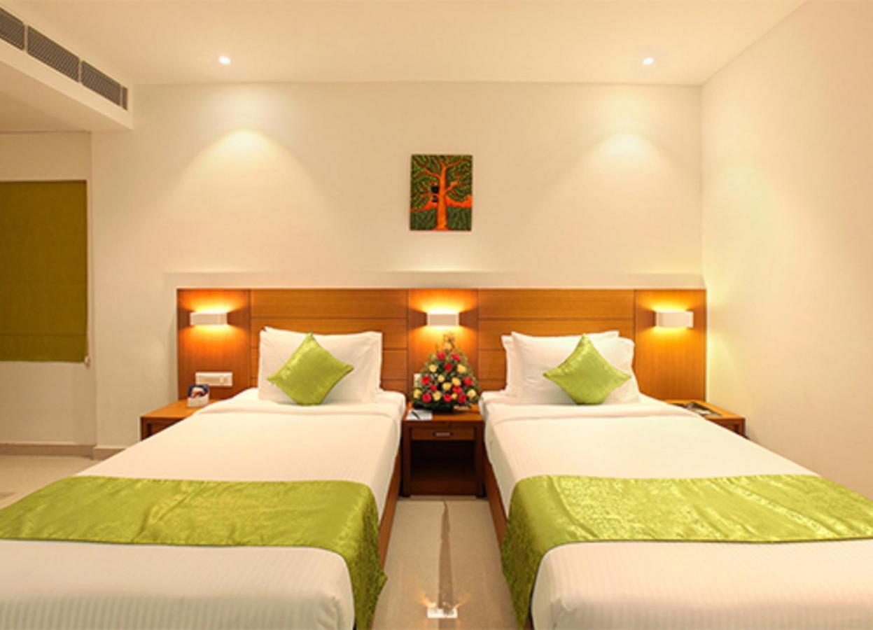 Hotel Apsara Shoranur Exterior foto