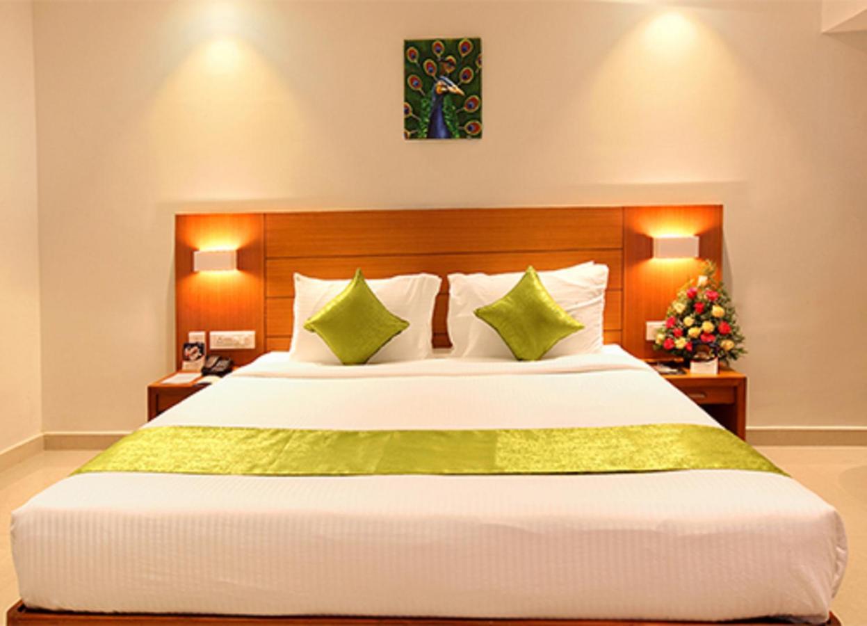 Hotel Apsara Shoranur Exterior foto